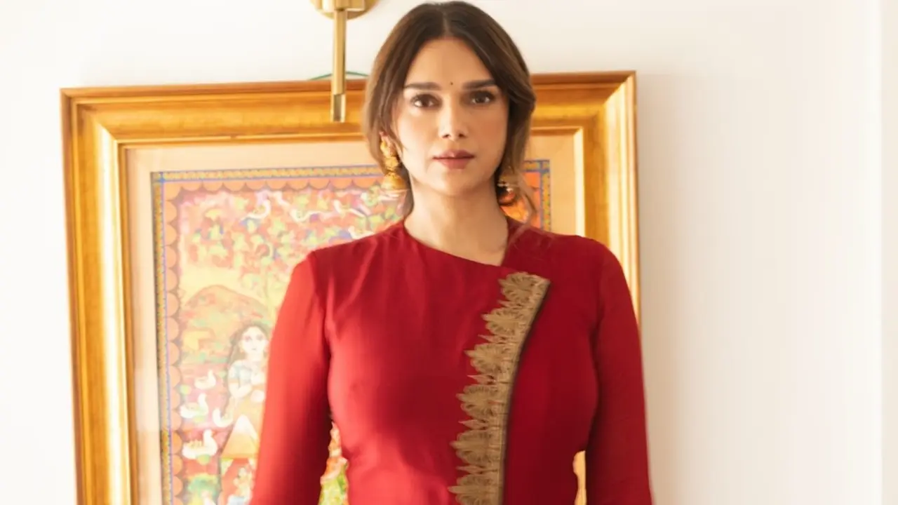 Aditi Rao Hydari on dealing with random rubbish articles: 'I ignore it'