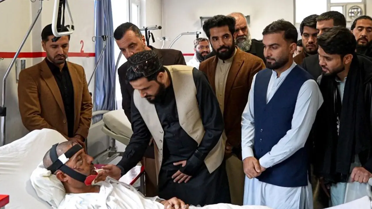 Afghan cricketers visit victims, condemn civilian casualties after airstrikes