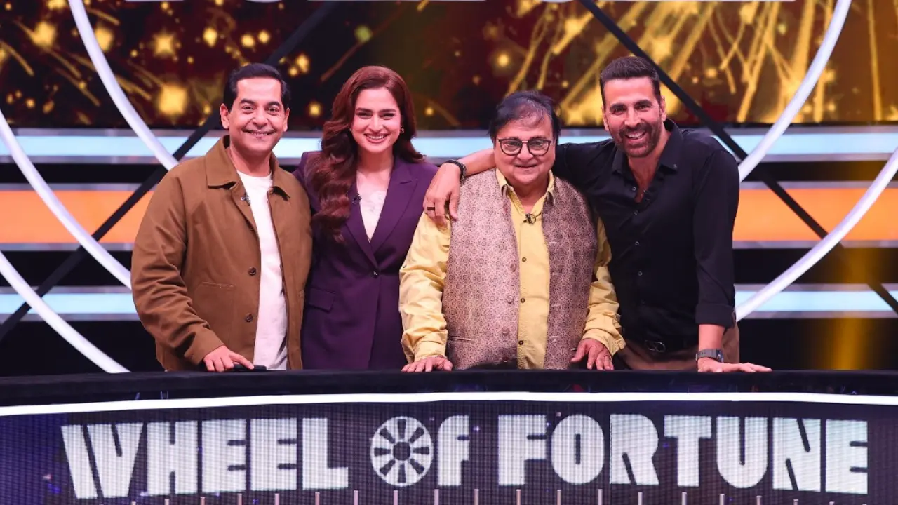 Wheel of Fortune: Akshay Kumar calls Yash Chopra one of India's best directors