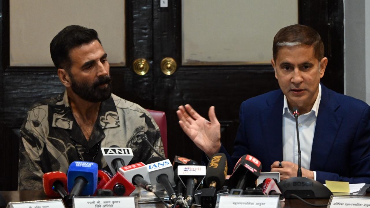 BMC launches ‘Mumbai Clean League’ after actor Akshay Kumar proposes initiative