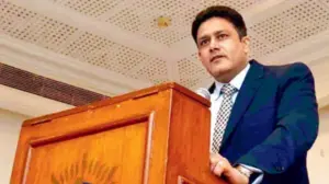 Kumble feels leaving THESE two players was Kolkata Knight Riders' wrong decision