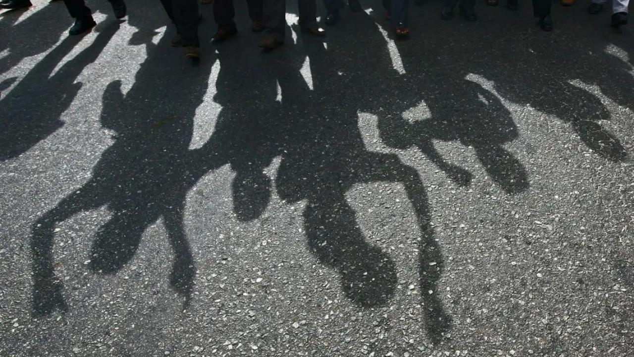 Shiv Sena (UBT) leader’s car attacked in Akola; police launch probe