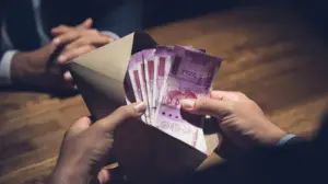 CBI arrests Central Railway engineer, two others in Rs 40-lakh bribery case