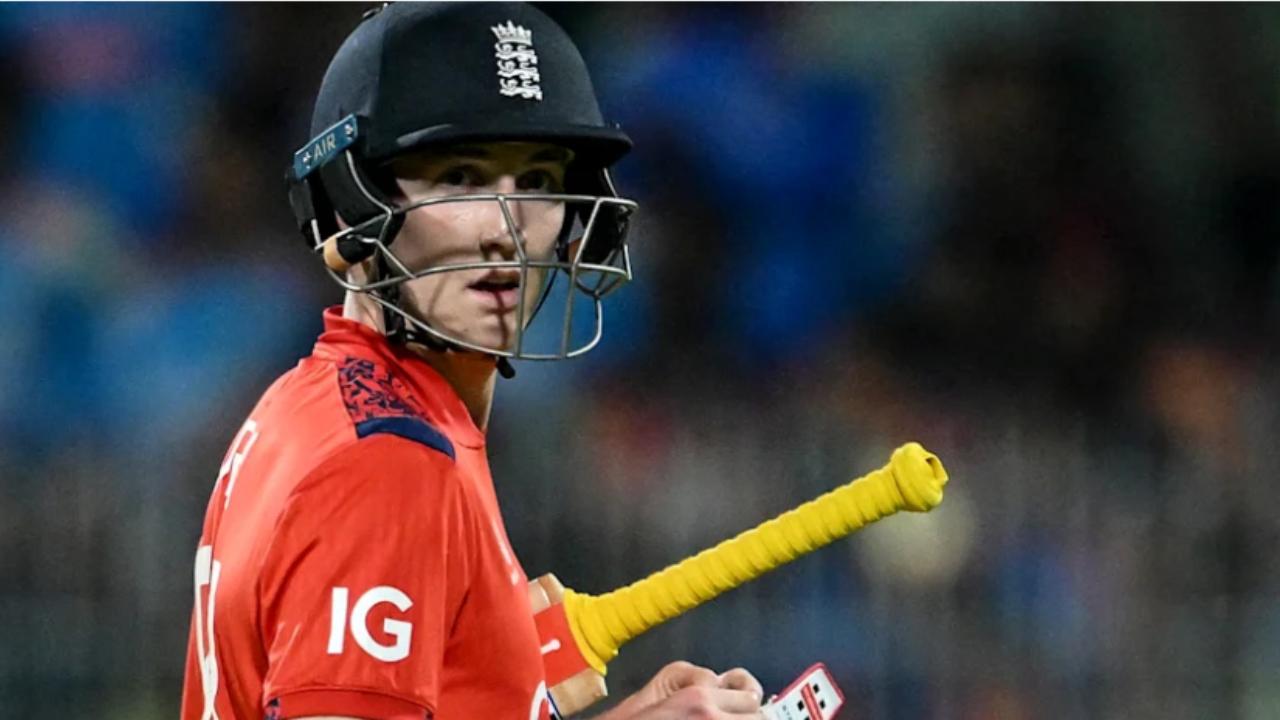 The dangerous Harry Brook was the next to go as Bumrah struck with the first ball of his spell. The English skipper was caught brilliantly by Axar Patel to give India a big breakthrough.