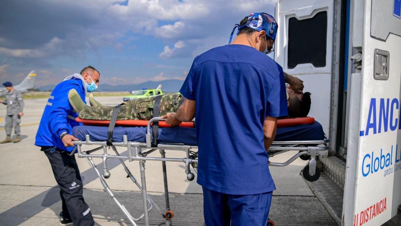 Authorities have stated that the condition of more than 40 individuals onboard remains unconfirmed, raising concerns that the casualty figures could rise further