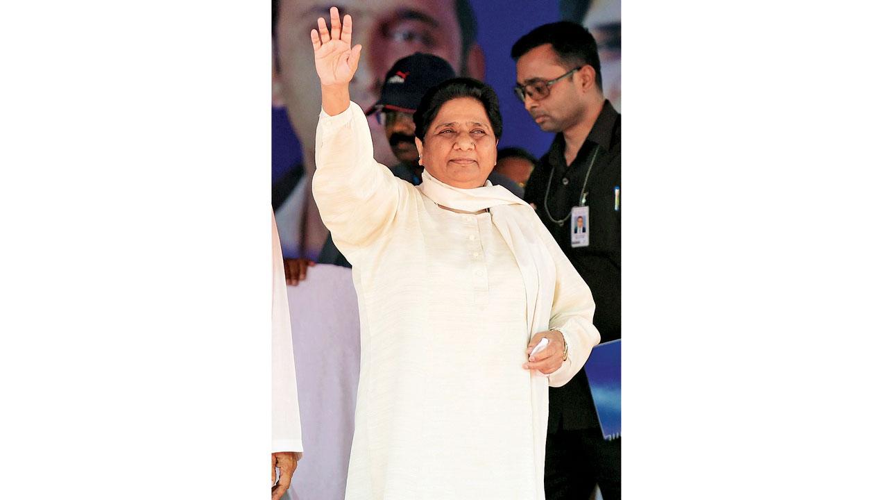 Mayawati’s rejection of the sari was intentional; she neither wanted to look like Indira Gandhi nor like a chiffon-draped maharani