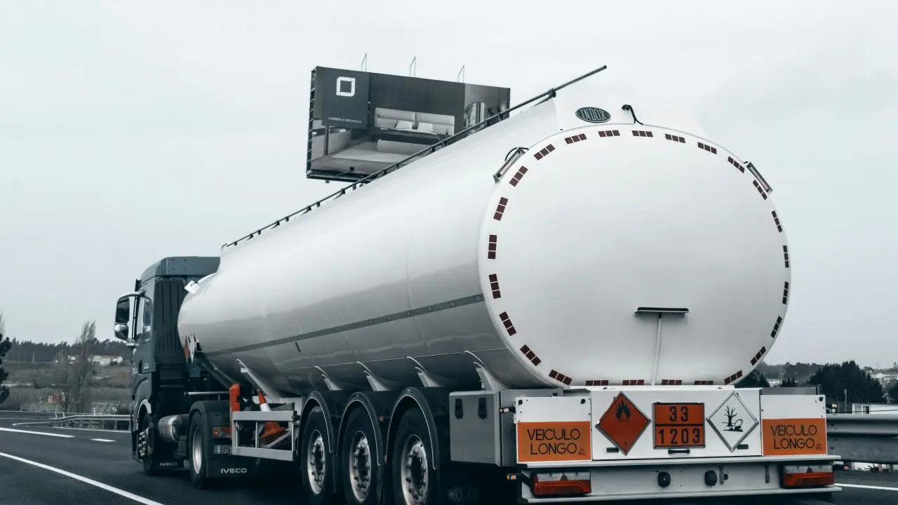 Airports Authority of India refutes reports on fuel stock inquiries amid war