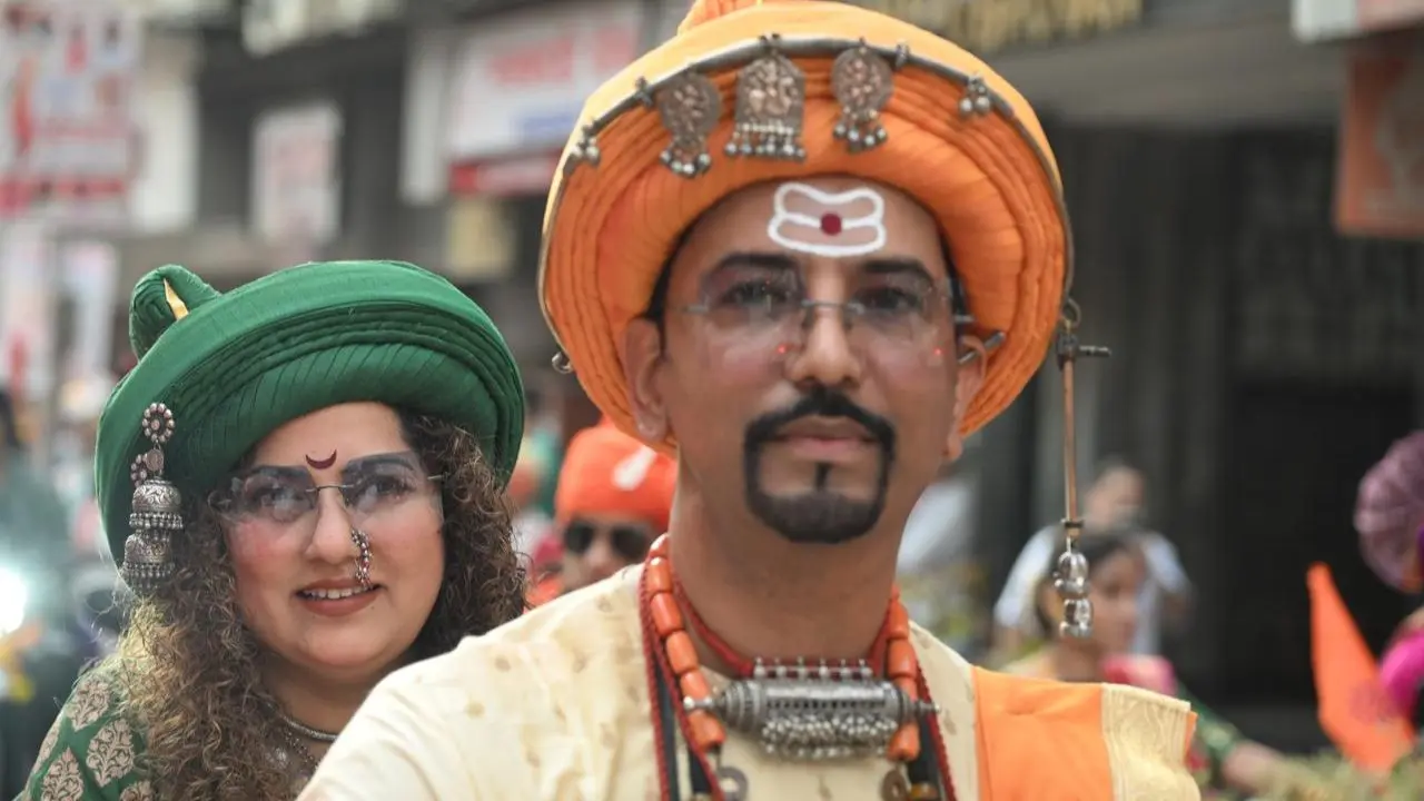 Their presence added a vibrant visual appeal to the already festive surroundings. PIC/ ATUL KAMBE