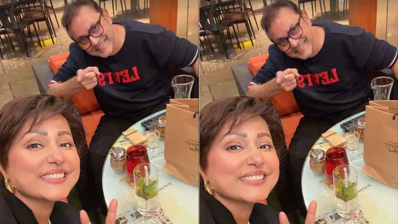 Hina Khan reunites with her on-screen father Sanjeev Seth