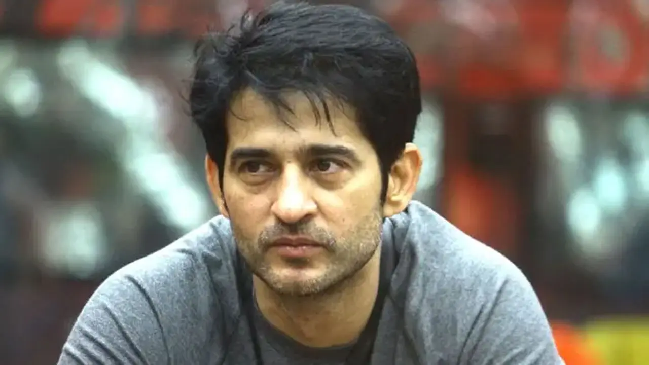 Hiten Tejwani says he worked 18–19 hours daily at the beginning of his career
