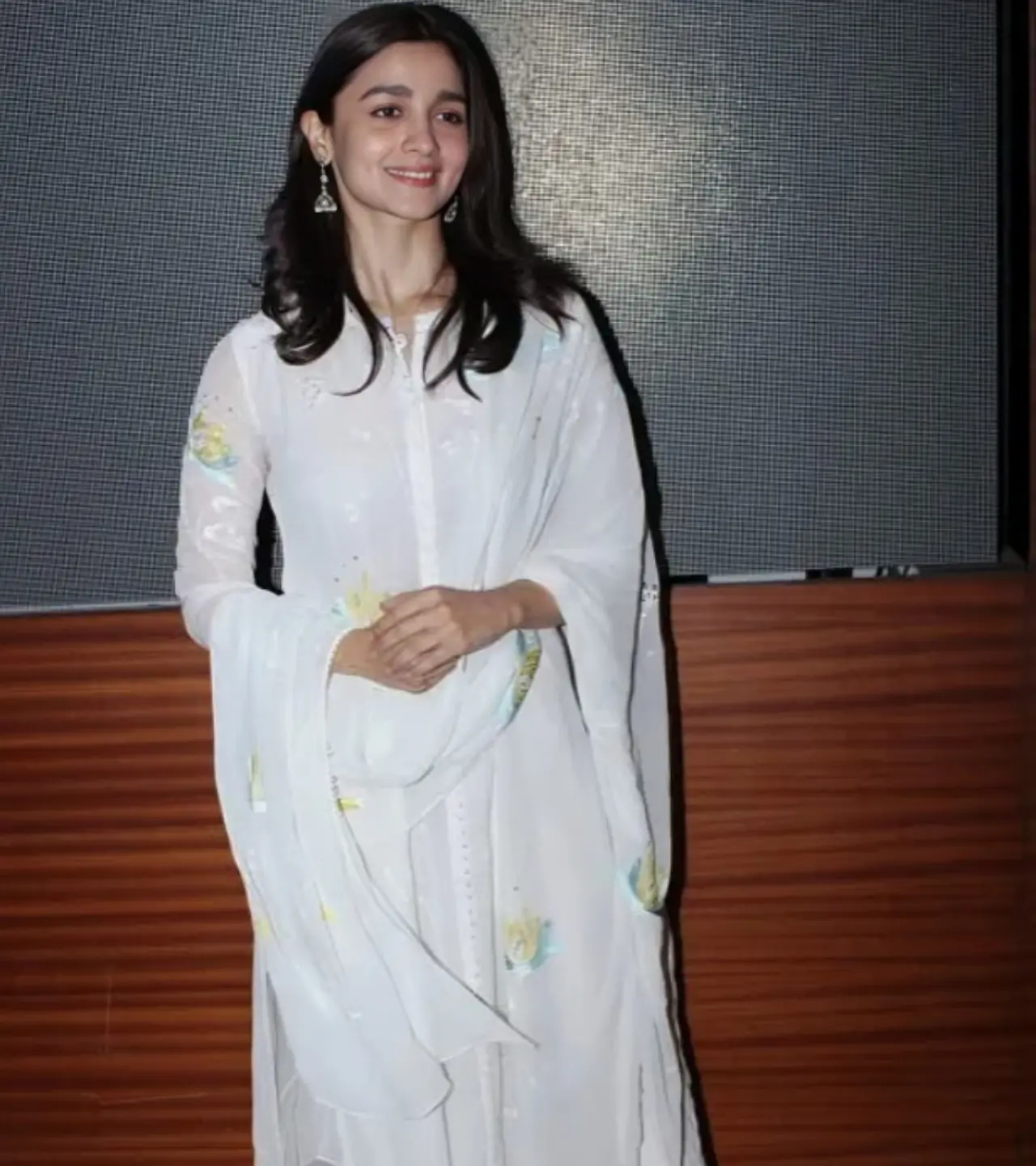 Alia Bhatt’s love for simple white kurtas proves that less is truly more. Whether it’s delicate embroidery or a plain cotton silhouette, her minimal approach makes white look fresh and modern. 