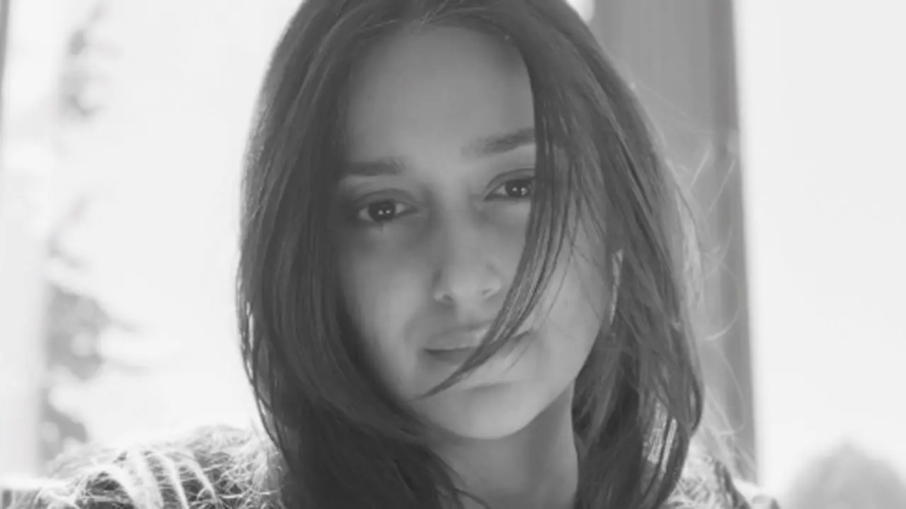 Ileana D’Cruz shares a candid sneak peak into motherhood