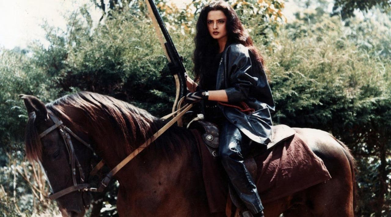 Rekha in Khoon Bhari Maang
Rekha's character undergoes a literal and moral transformation into a relentless anti-hero to take down those who betrayed her.