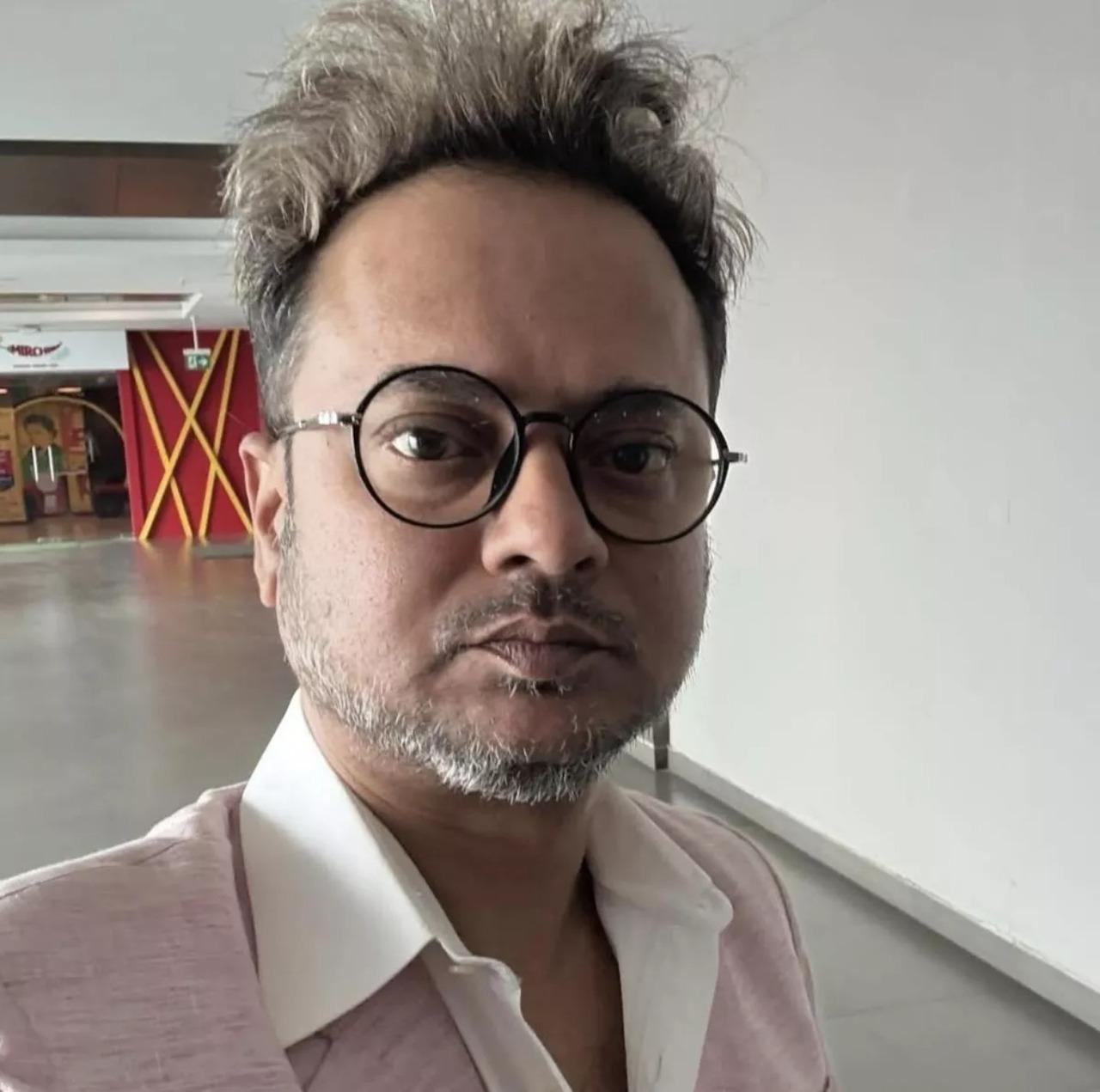 He made his film debut in 1995, but shot to fame with his performance in the superhit Bengali film, Chirodini Tumi Je Amar, in 2008. 