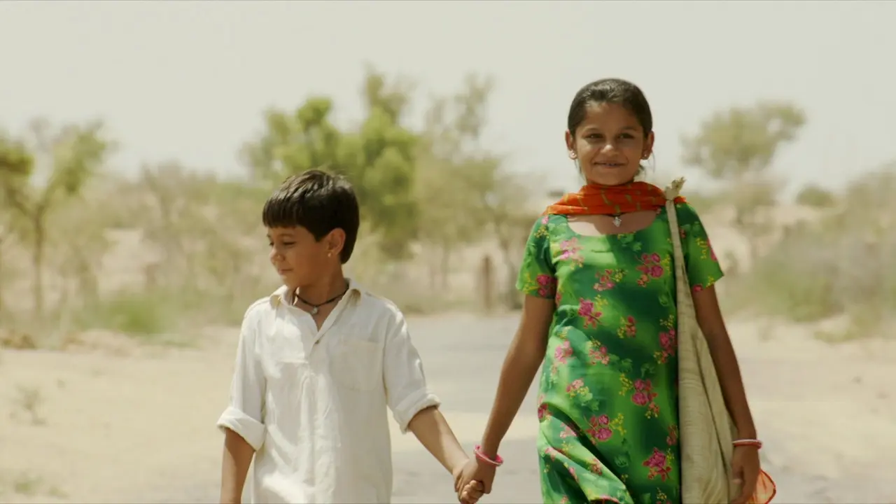 Dhanak (2015)
The story follows 10-year-old Pari, played by Hetal Gada, and her visually impaired little brother Chotu (Krrish Chhabria) as they travel across Rajasthan to meet superstar Shah Rukh Khan, hoping he can help fix Chotu's eyesight.