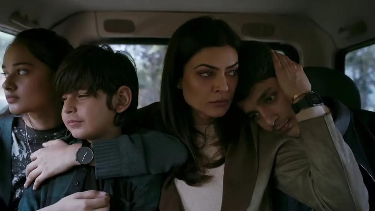 Sushmita Sen in Aarya
Sushmita Sen plays a mother who, while trying to protect her family, evolves into a formidable and cold-blooded leader of a drug syndicate after her husband is killed.