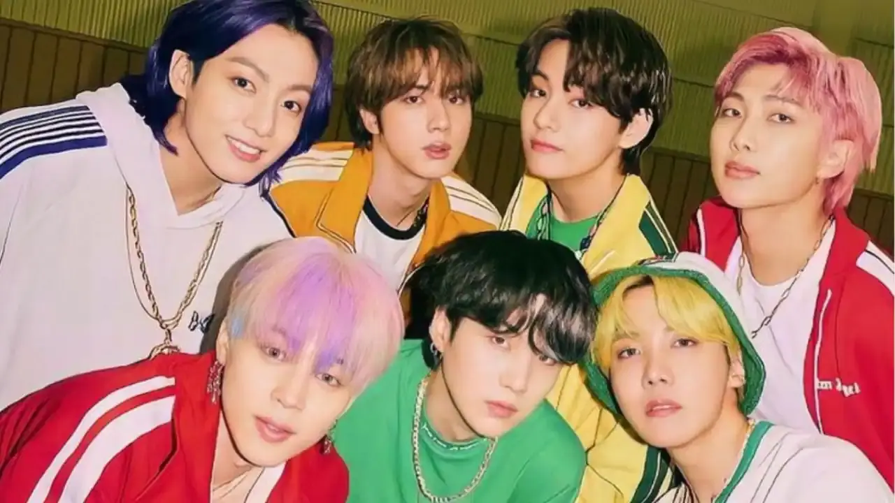 Normal
Produced by Ryan Tedder, Sean Cook, Normal reportedly captures emotions felt both on and off stage. SUGA, RM and J-Hope have written the song.