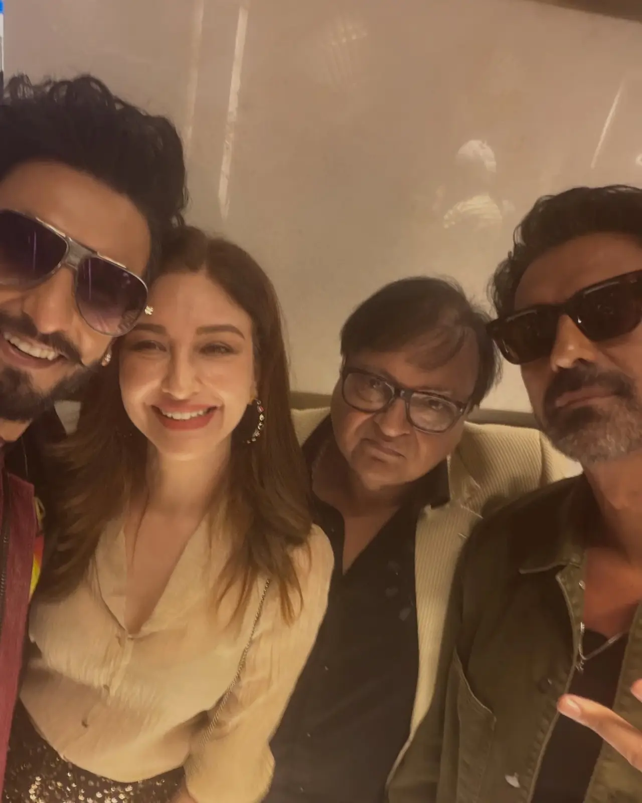 Saumya also shared a picture posing with the three main leads in Dhurandhar 2, Ranveer Singh, Rakesh Bedi and Arjun Rampal.