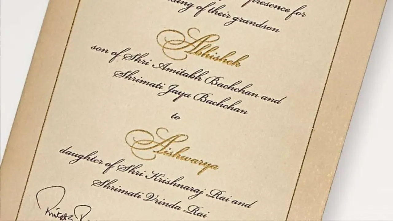 Aishwarya Rai and Abhishek Bachchan's wedding invite was classy with cursive fonts. The couple's names were etched in golden ink, making them stand out among the rest of the black text.