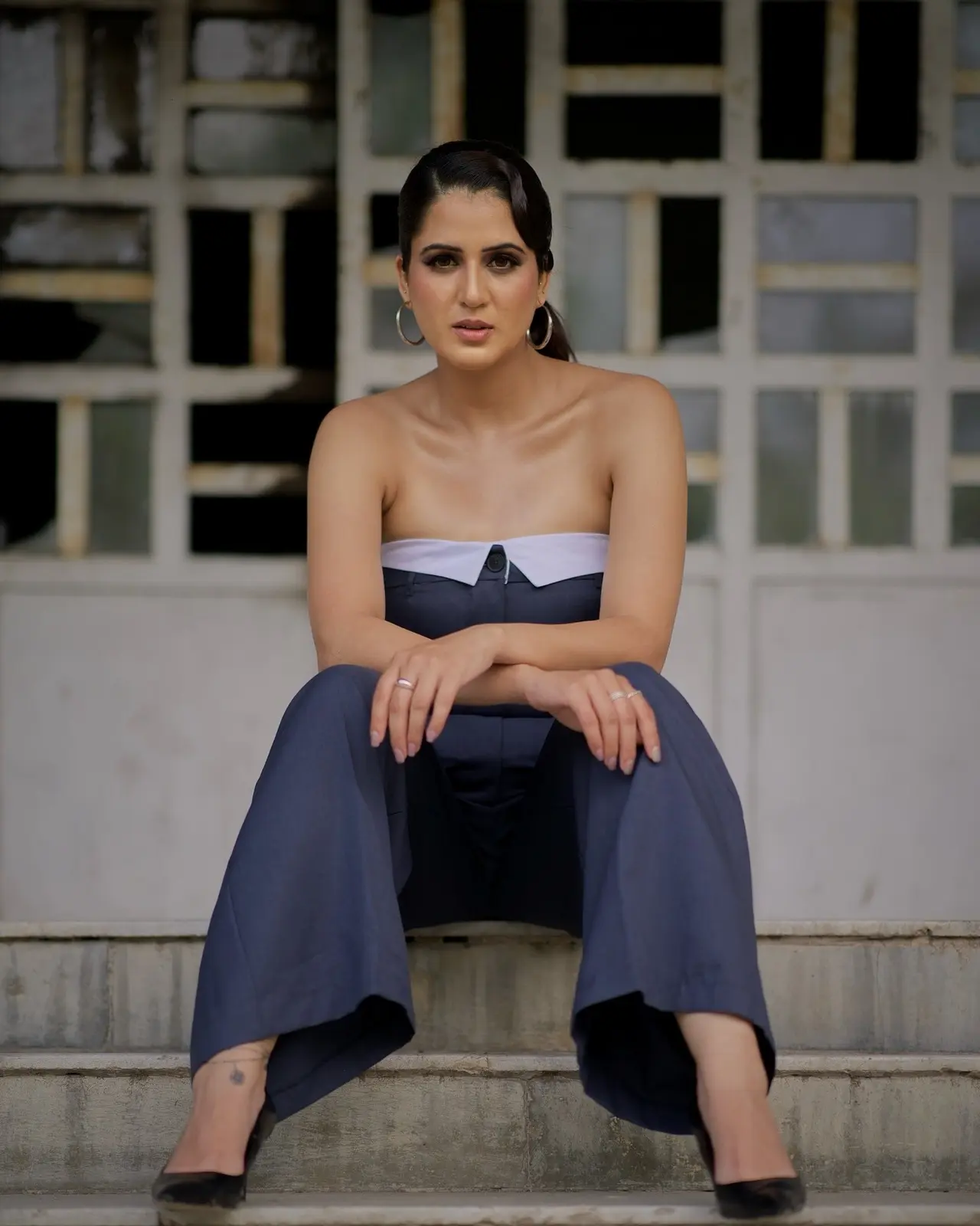 Isha reportedly started modelling when she was in class 12. Later, before turning towards a full-fledged modelling career, she even worked at an event management company for a brief period.