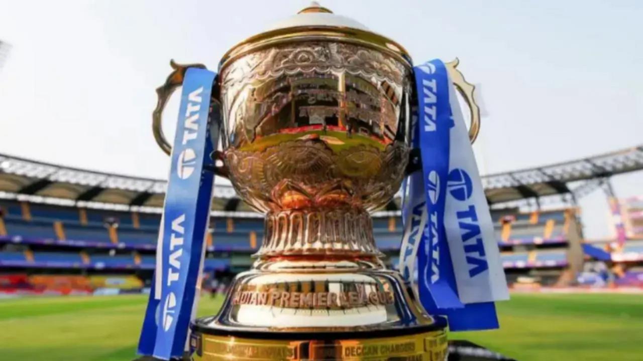 Indian Premier League`s trophy (Pic: File Pic)