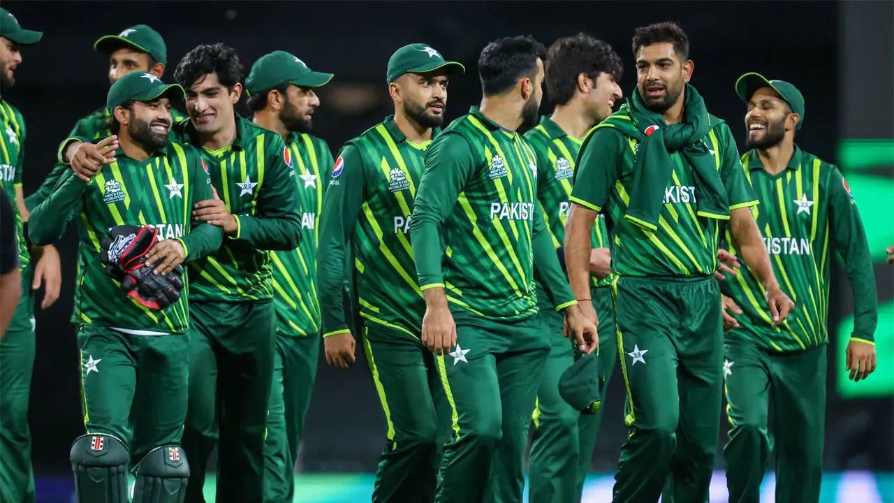 PCB to impose hefty financial penalties on Pakistan players for T20WC debacle