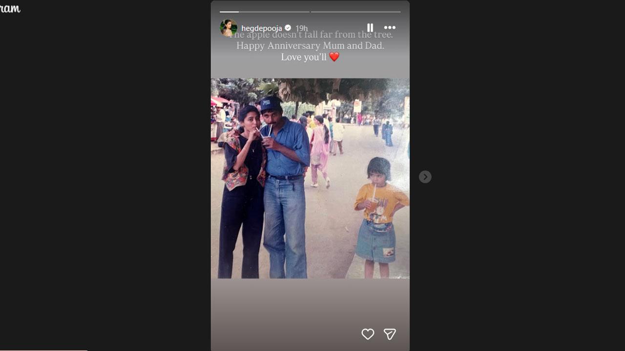 Manjunath Hegde with wife Latha and daughter. Pic/Pooja`s Instagram