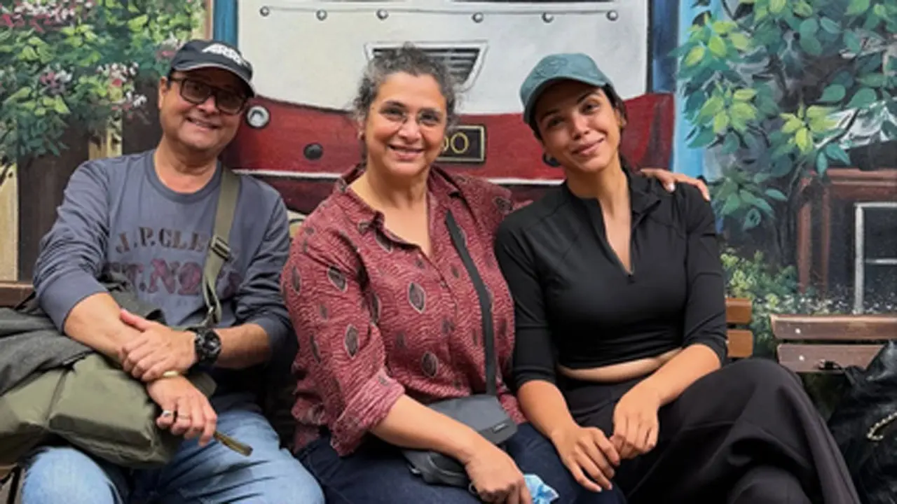 Shriya Pilgaonkar drops a glimpse into her parents 40th anniversary celebration 