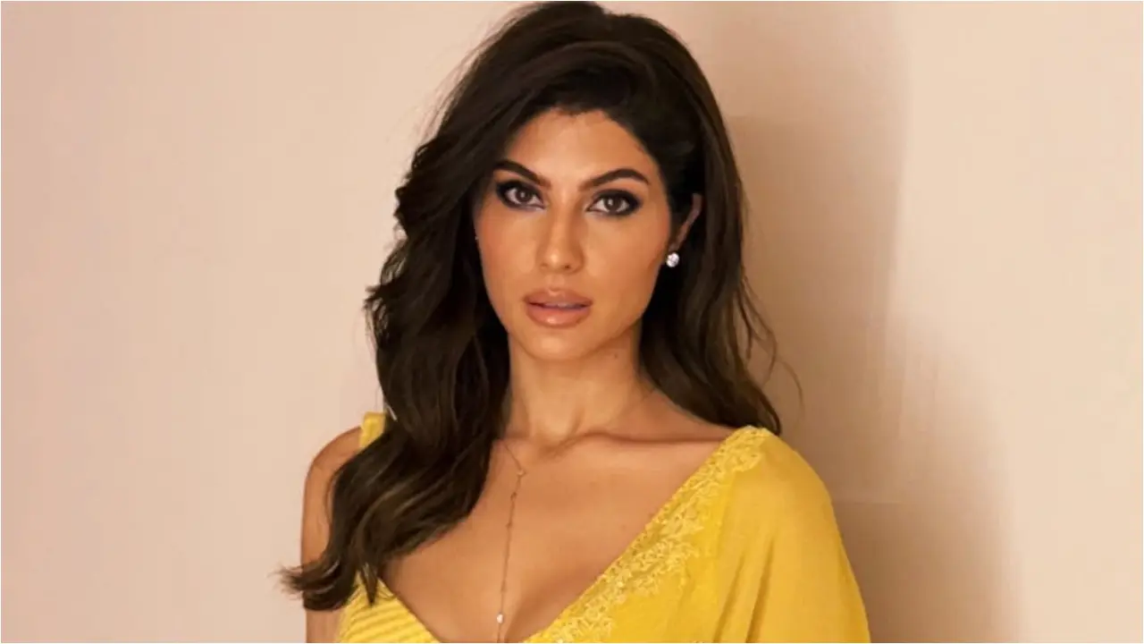 Elnaaz says she cannot return to her home country Iran, fears being killed