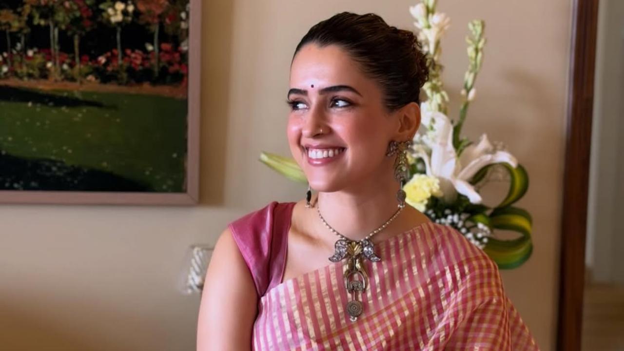 Sanya Malhotra buys new house in Mumbai, performs Griha Pravesh pooja