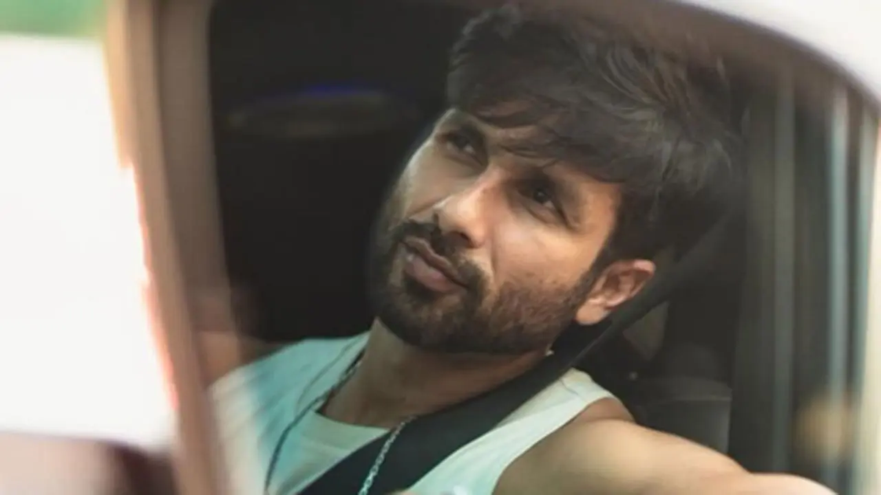 Shahid Kapoor's happiness mantra includes a car ride & Kishore Kumar song