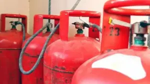 LPG bookings decline as government cracks down on hoarding and black marketing