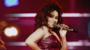 Sunidhi Chauhan reschedules Kolkata concert owing to throat infection