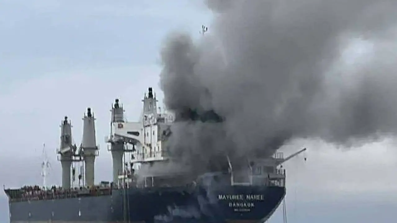 According to the Bangkok Post, citing the Maritime Traffic and Vessel Control Centre, the bulk carrier Mayuree Naree, operated by SET-listed Precious Shipping Plc, had departed from Khalifa Port in the United Arab Emirates and was bound for Kandla port in Gujarat, India, when it came under attack around 10 in the morning