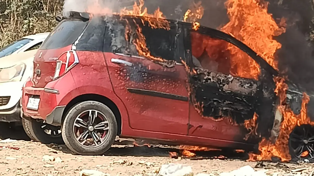 IN PHOTOS: Cars catch fire on Ghodbunder Road in Thane
