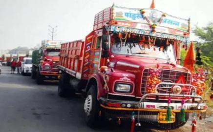  School and private buses, and commercial vehicles, including trucks, tempos, taxis, and tankers, would remain off the roads. Representational pic