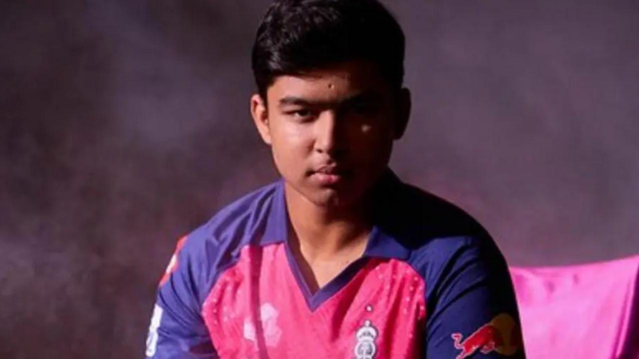 <p>Ahead of the second essay, people will keep a tab on Rajasthan's Vaibhav Sooryavanshi. The left-handed batsman will be expected to deliver a big knock tonight <em><strong>(Pic: File Pic)</strong></em></p>