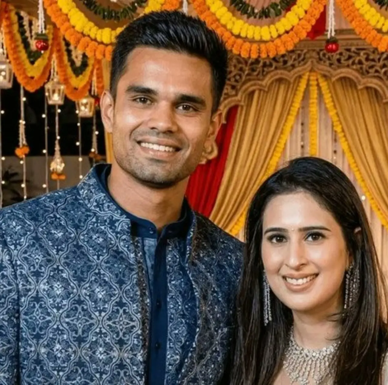 Saaniya Chandhok was born on June 23, 1998. She did her schooling at BD Somani International School and The Cathedral & John Connon School.