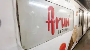 Mumbai LIVE | Spare the windows: Mumbai AC train passengers protest opaque ads