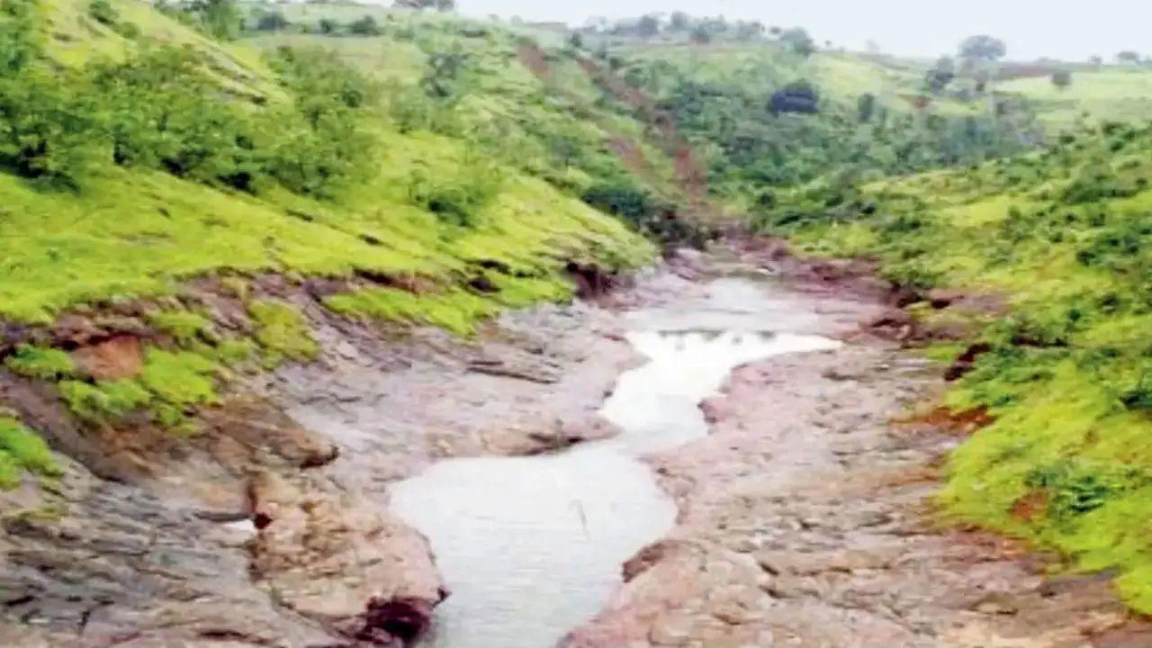 The proposed Gargai Dam project in Palghar district, aimed at boosting Mumbai&rsquo;s water supply, has seen an additional cost escalation of Rs 270 crore. Originally estimated at Rs 3000 crore, it is among Mumbai&rsquo;s key projects facing budget revisions