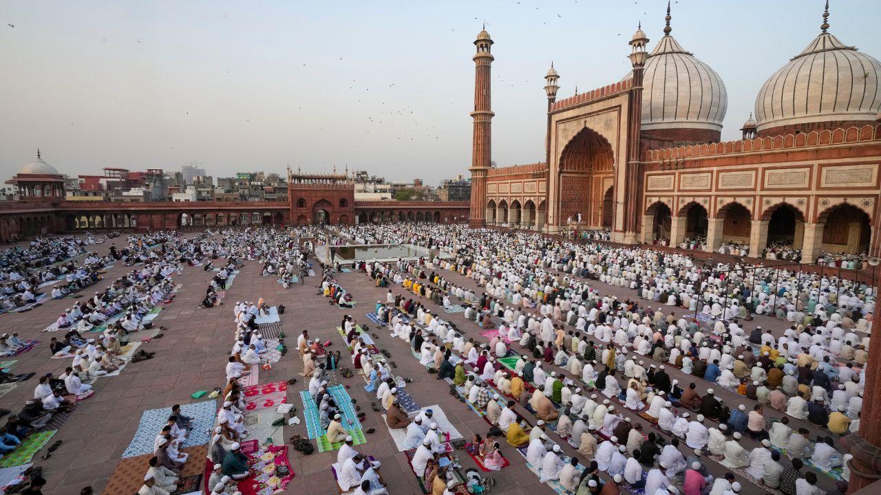 At the historic Jama Masjid, one of India’s largest mosques built in the 17th century, thousands of devotees gathered early Thursday morning to offer prayers At the historic Jama Masjid, one of India’s largest mosques built in the 17th century, thousands of devotees gathered early Thursday morning to offer prayers