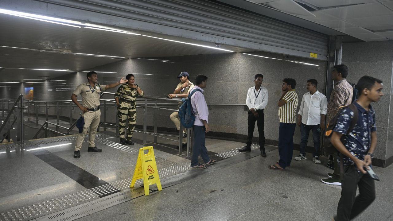 IN PHOTOS: Mumbai Metro Aqua Line services disrupted for more than 3 hours Mumbai Metro Line-3 (Aqua Line) services faced repeated disruptions on Friday afternoon (Pic/Ashish Raje)