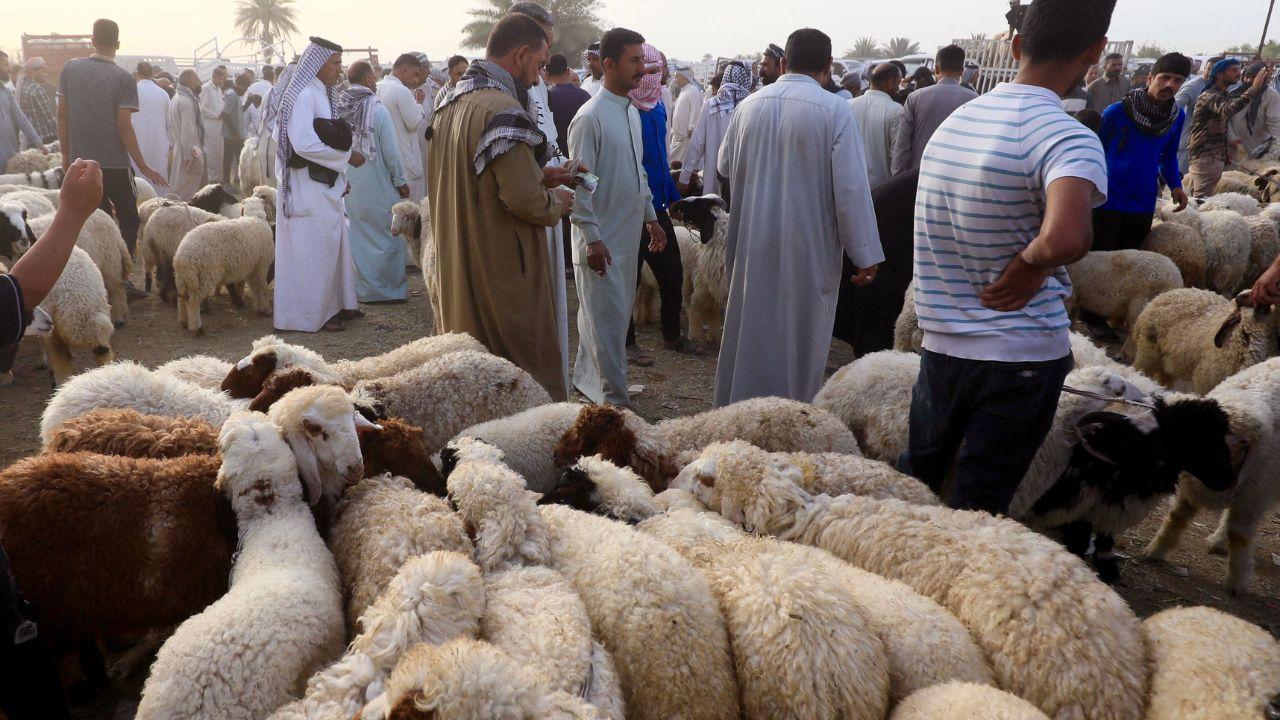 The festival is observed on the 10th day of Dhu al-Hijjah, the final month of the Islamic lunar calendar The festival is observed on the 10th day of Dhu al-Hijjah, the final month of the Islamic lunar calendar