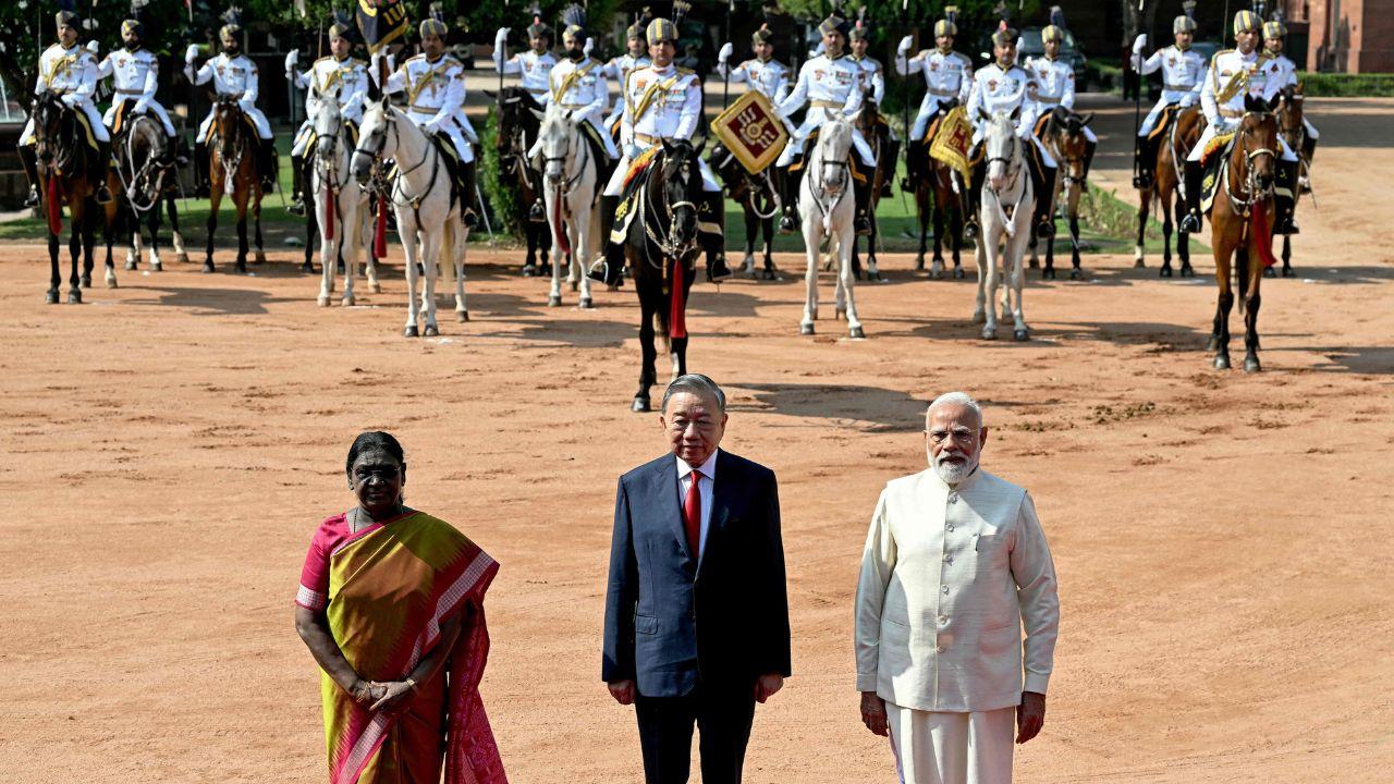The ceremonial welcome highlights growing diplomatic ties as India hosts the Vietnamese leader for his maiden official visit since assuming office