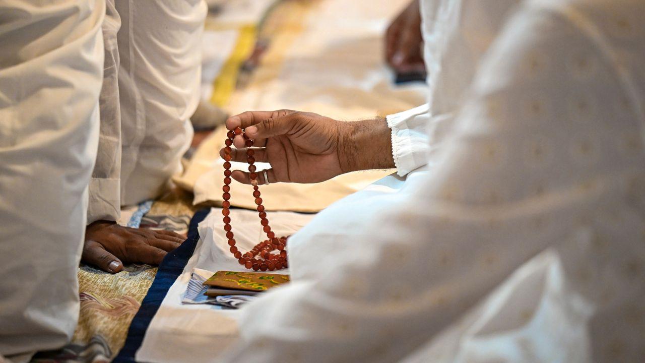 The Dawoodi Bohra community traditionally celebrates Eid al-Adha and other Islamic festivals such as Eid al-Fitr a day or two earlier than several other Muslim sects, based on their religious calendar and moon-sighting practices The Dawoodi Bohra community traditionally celebrates Eid al-Adha and other Islamic festivals such as Eid al-Fitr a day or two earlier than several other Muslim sects, based on their religious calendar and moon-sighting practices