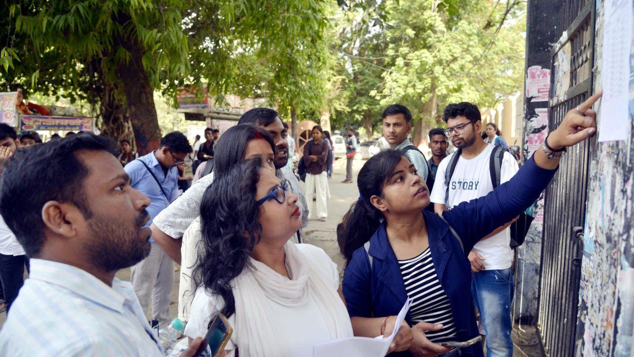 The General Studies Paper I commenced at 9:30 a.m., while the Civil Services Aptitude Test (CSAT) Paper II will be conducted in the afternoon The General Studies Paper I commenced at 9:30 a.m., while the Civil Services Aptitude Test (CSAT) Paper II will be conducted in the afternoon