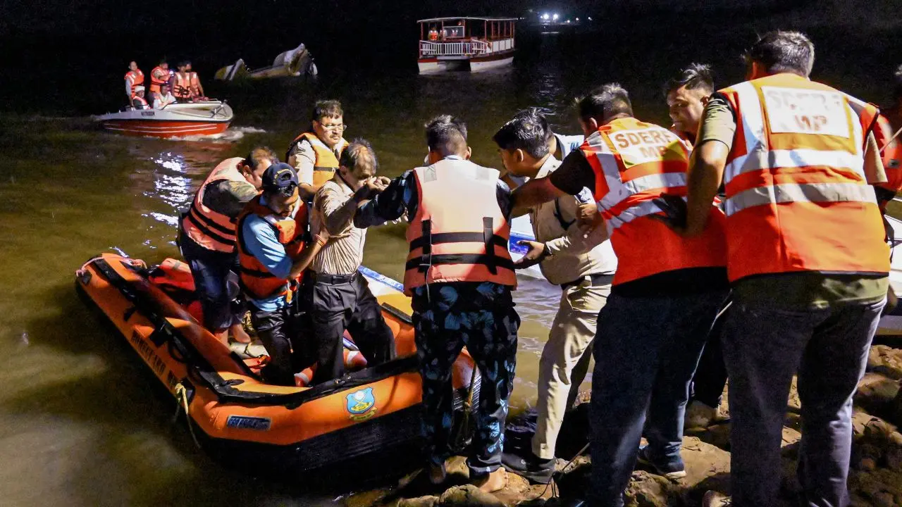 A search and rescue operation for the missing passengers continued overnight, with teams from the army, NDRF and SDRF joining in