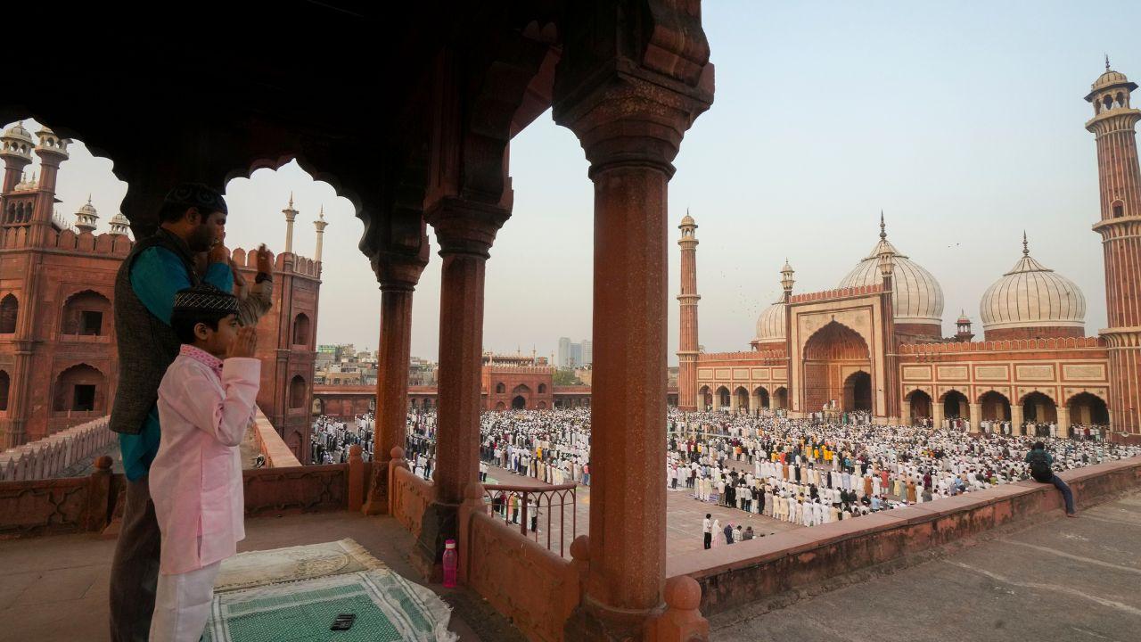 Built by Mughal emperor Shah Jahan in the 17th century, Jama Masjid was conceived as the imperial mosque of Shahjahanabad and remains one of India’s largest and most iconic mosques. Built by Mughal emperor Shah Jahan in the 17th century, Jama Masjid was conceived as the imperial mosque of Shahjahanabad and remains one of India’s largest and most iconic mosques.