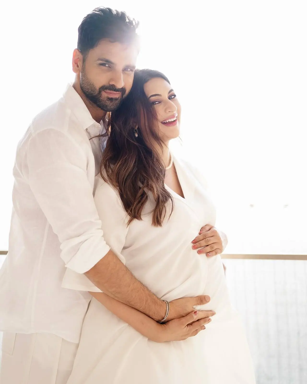 Sharing a an animated picture announcement, Vivek wrote, &ldquo;The wait is finally over&hellip; &lsquo;The Boys&rsquo; are here and life already feels more beautiful than we ever imagined. Mere Karan Arjun aa gaye! Need all your love and blessings as Div and I begin this incredible new chapter of parenthood."