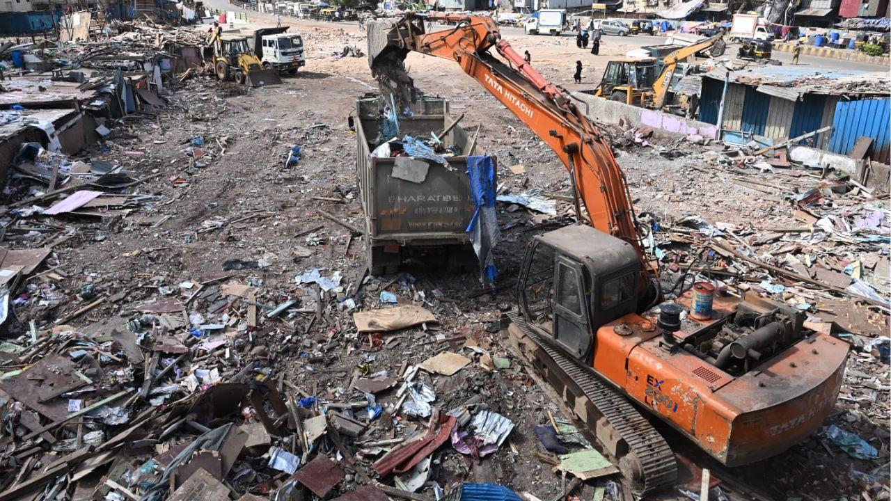 Amid the ongoing work, WR said that the demolition is being carried out primarily within the railway safety zone adjoining active tracks, where unauthorised settlements pose serious risks to both human life and train operations Amid the ongoing work, WR said that the demolition is being carried out primarily within the railway safety zone adjoining active tracks, where unauthorised settlements pose serious risks to both human life and train operations